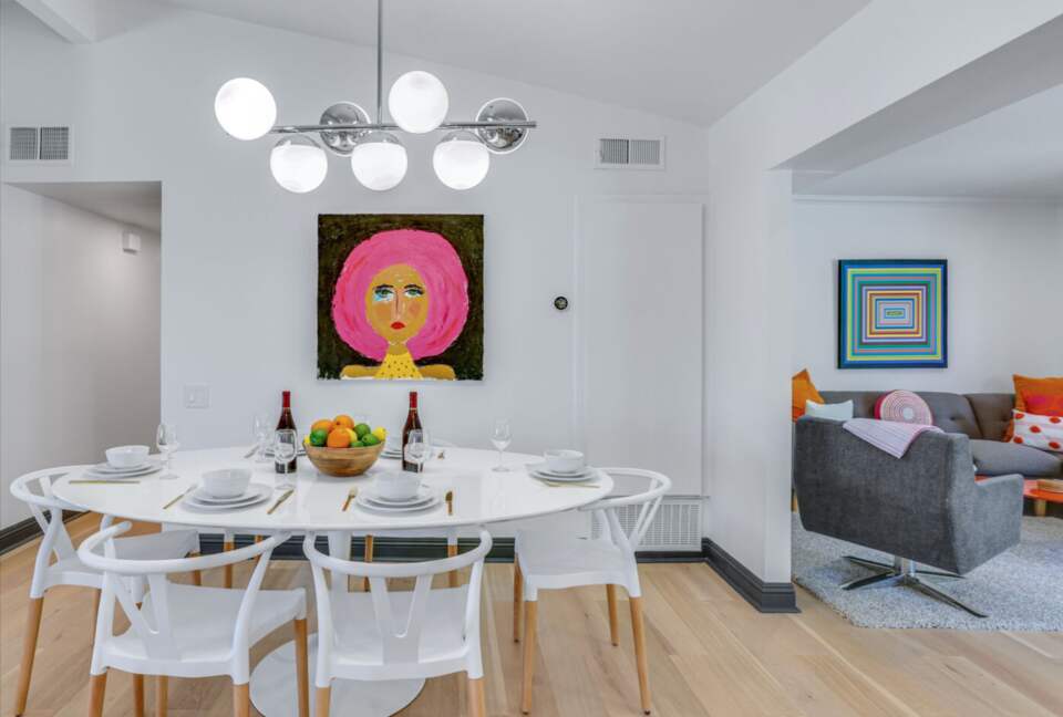 Cool and Fun Midcentury Getaway - Palm Springs, California