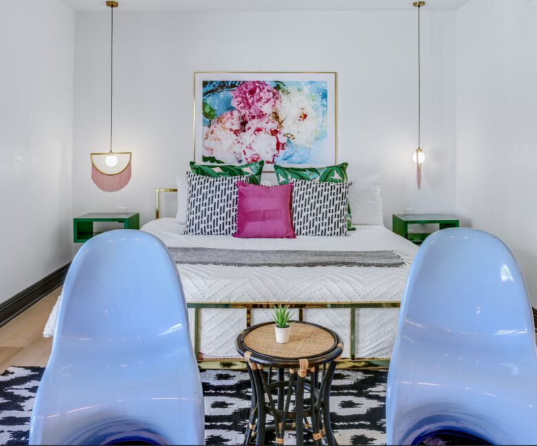 Cool and Fun Midcentury Getaway - Palm Springs, California