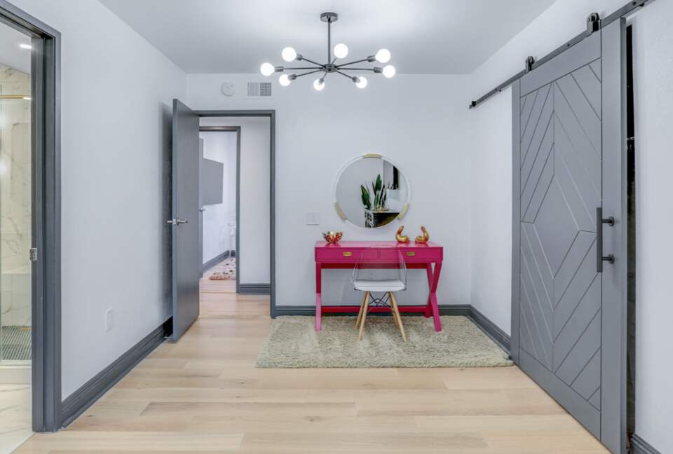 Cool and Fun Midcentury Getaway - Palm Springs, California