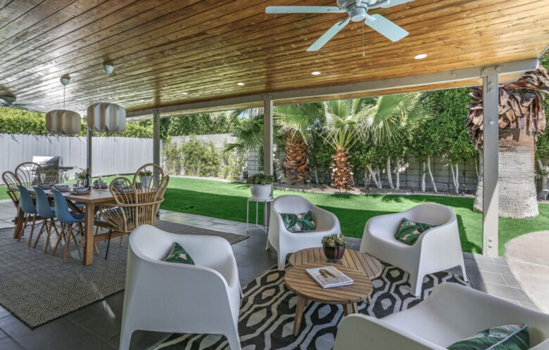 Cool and Fun Midcentury Getaway - Palm Springs, California