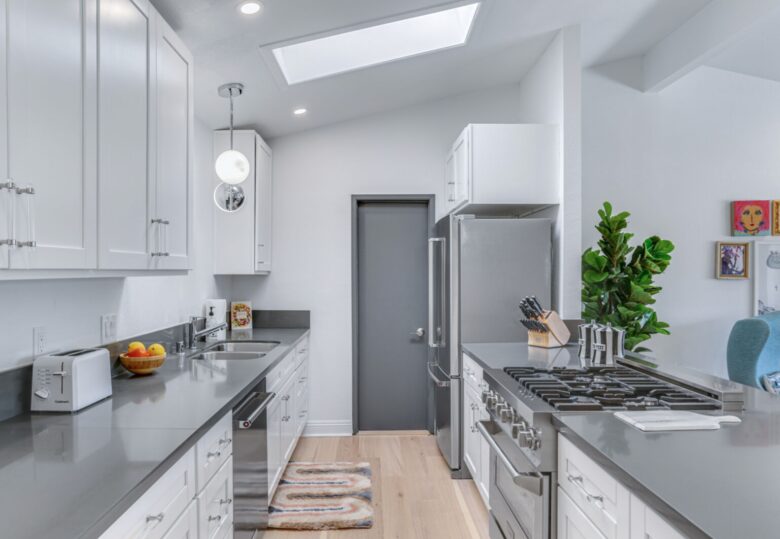 Cool and Fun Midcentury Getaway - Palm Springs, California