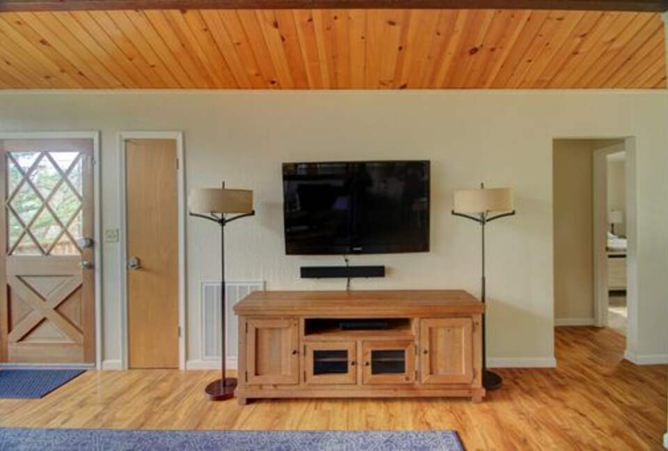 Cabin with Soaring Windows and Hot Tub Near Yosemite - Groveland, California