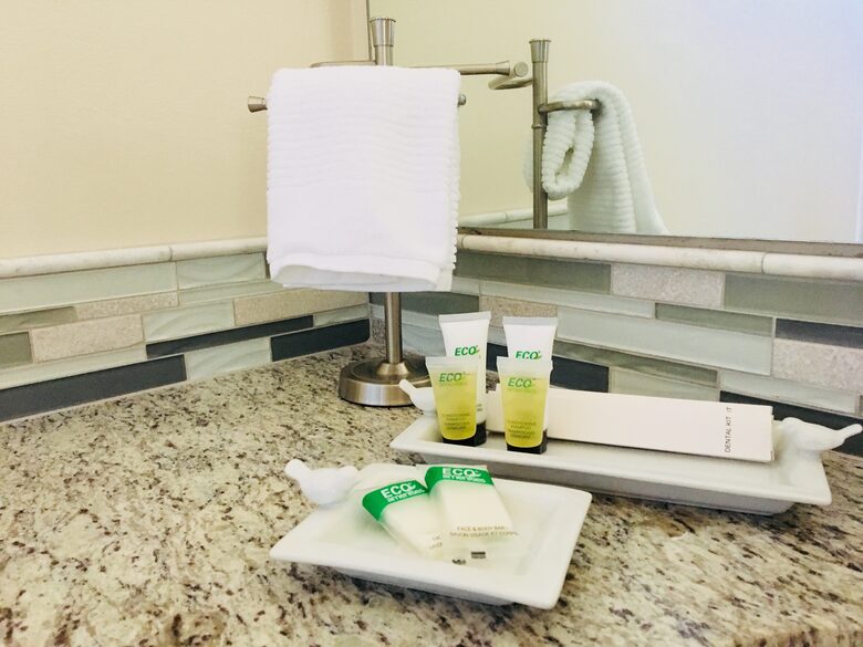 Cabin with Soaring Windows and Hot Tub Near Yosemite - Groveland, California