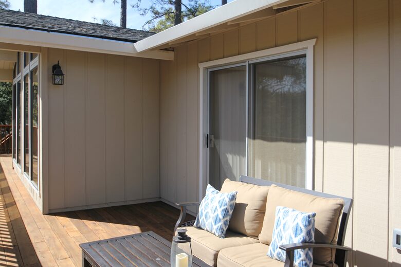 Cabin with Soaring Windows and Hot Tub Near Yosemite - Groveland, California