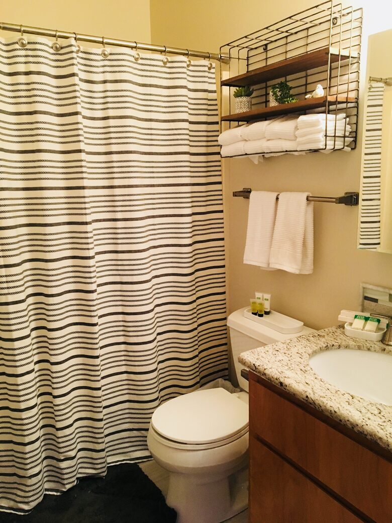 Cabin with Soaring Windows and Hot Tub Near Yosemite - Groveland, California