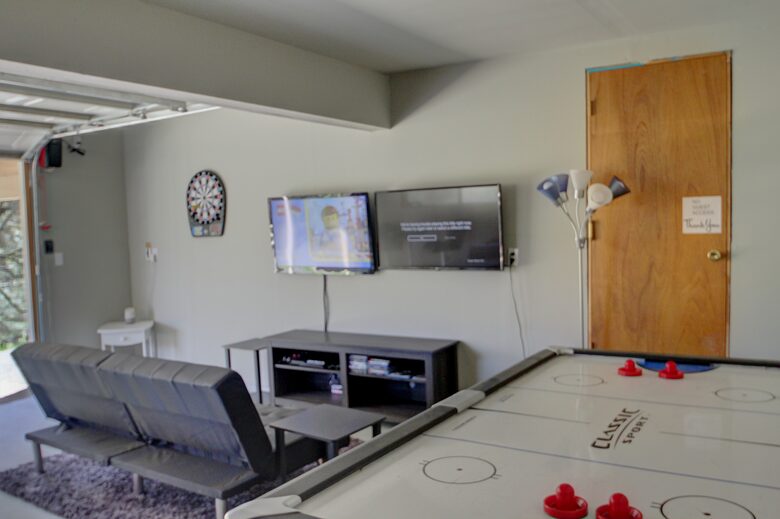 Cabin with Soaring Windows and Hot Tub Near Yosemite - Groveland, California