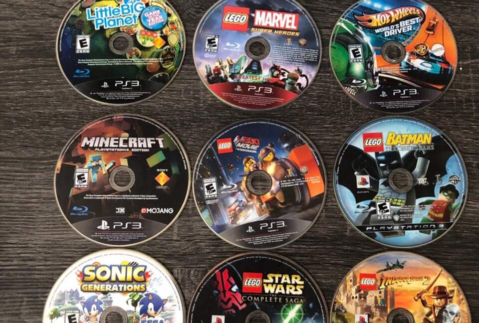 Cabin with Soaring Windows and Hot Tub Near Yosemite - Groveland, California