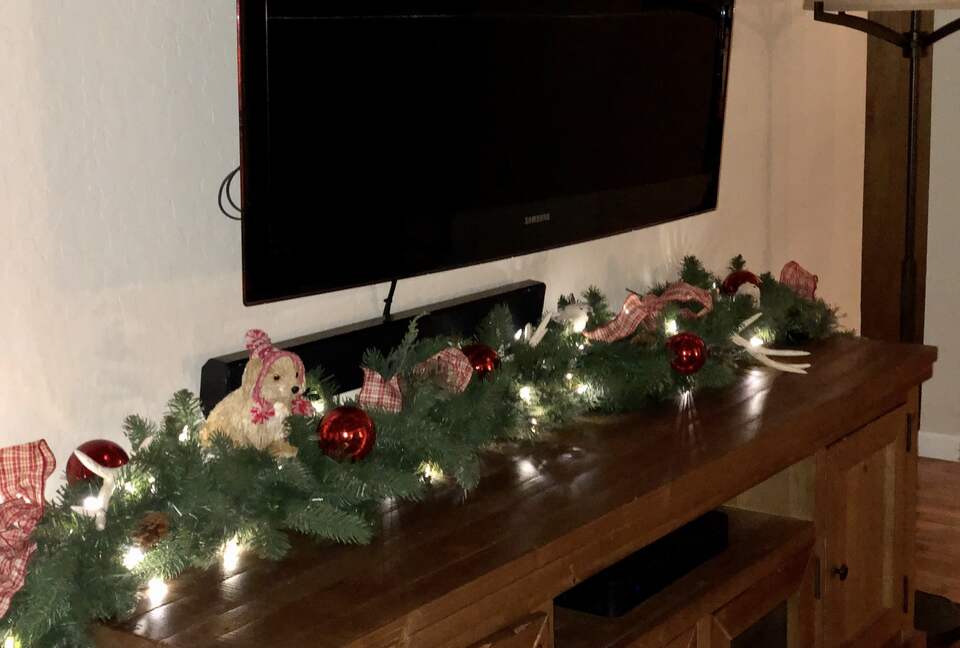 Cabin with Soaring Windows and Hot Tub Near Yosemite - Groveland, California