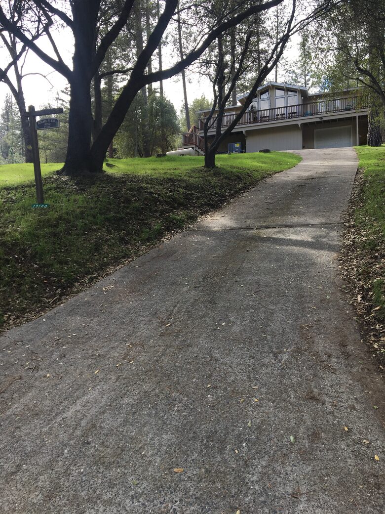 Cabin with Soaring Windows and Hot Tub Near Yosemite - Groveland, California