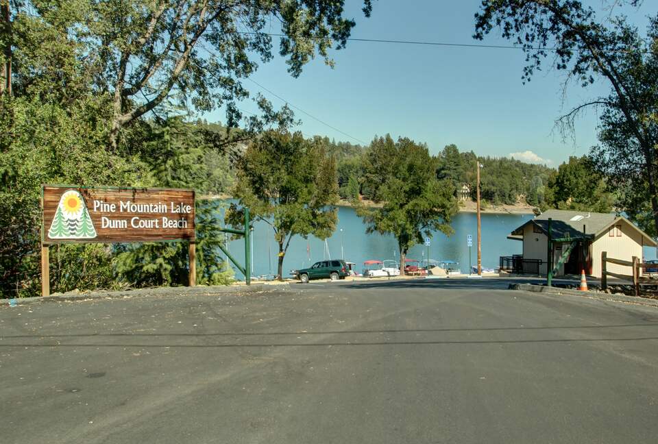 Cabin with Soaring Windows and Hot Tub Near Yosemite - Groveland, California