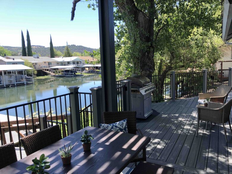 Clearlake Keys Modern Beauty - Clearlake Oaks, California