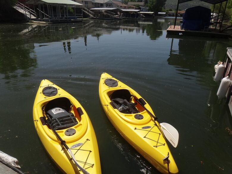 Clearlake Keys Modern Beauty - Clearlake Oaks, California