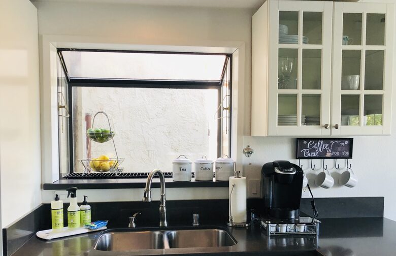 Clearlake Keys Modern Beauty - Clearlake Oaks, California