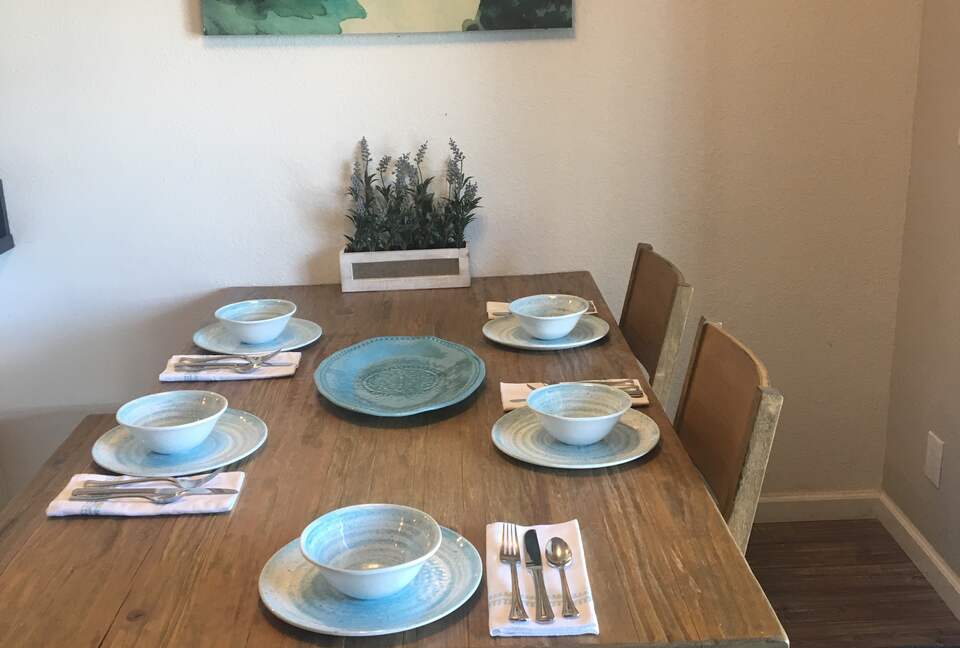 Clearlake Keys Modern Beauty - Clearlake Oaks, California