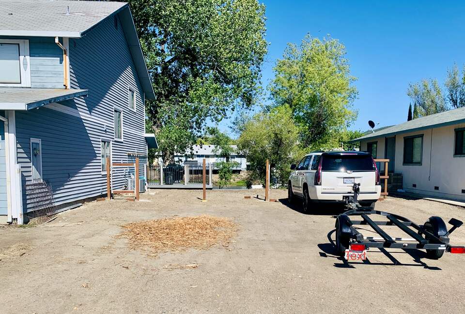 Clearlake Keys Modern Beauty - Clearlake Oaks, California