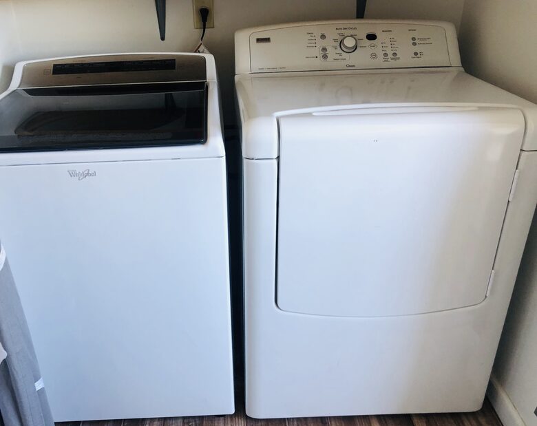 Clearlake Keys Modern Beauty - Clearlake Oaks, California