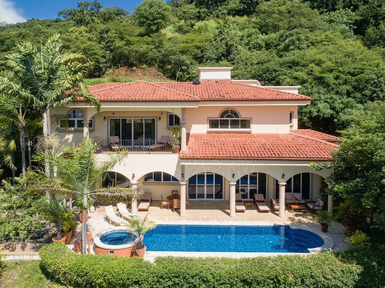 Villa Nube Nueve - Sardinal, Costa Rica