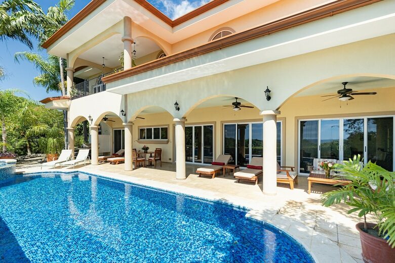 Villa Nube Nueve - Sardinal, Costa Rica