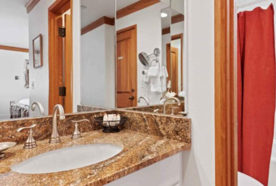 The Charter at Beaver Creek Ski-In/Ski-Out Condo - Beaver Creek, Colorado