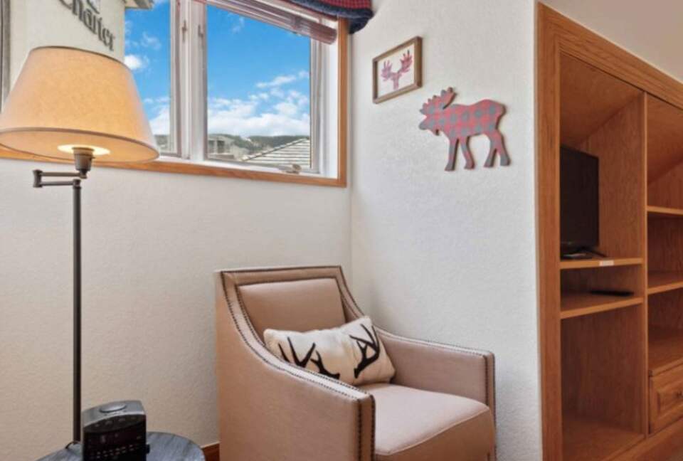 The Charter at Beaver Creek Ski-In/Ski-Out Condo - Beaver Creek, Colorado