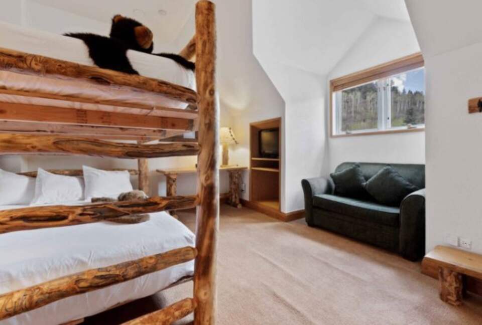 The Charter at Beaver Creek Ski-In/Ski-Out Condo - Beaver Creek, Colorado