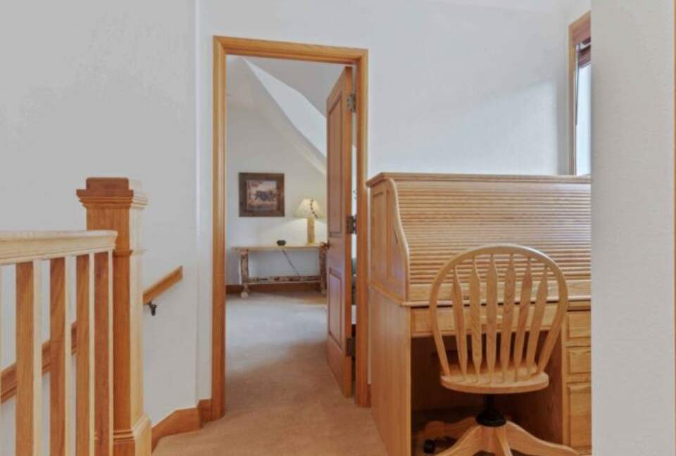 The Charter at Beaver Creek Ski-In/Ski-Out Condo - Beaver Creek, Colorado