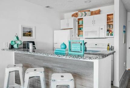 Direct Beach Access Oasis | On TART Trail - Traverse City, Michigan