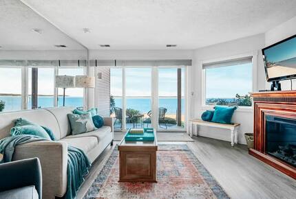 Direct Beach Access Oasis | On TART Trail - Traverse City, Michigan