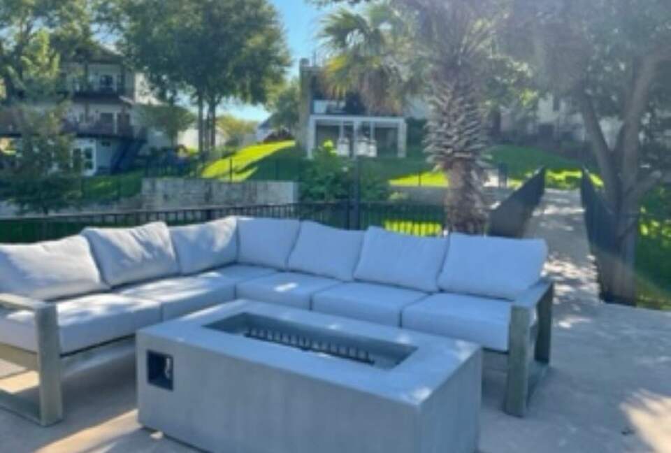 Lake Getaway - Burnet, Texas