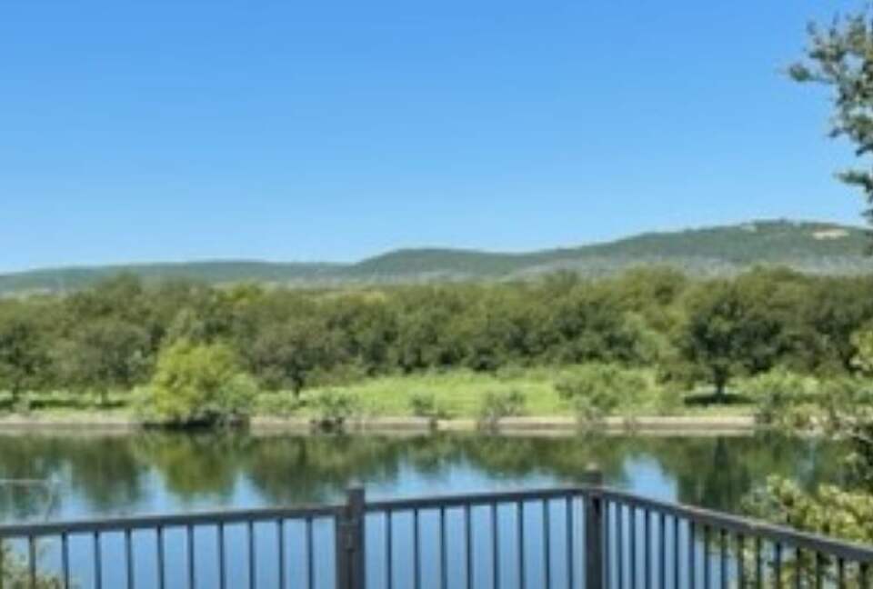 Lake Getaway - Burnet, Texas