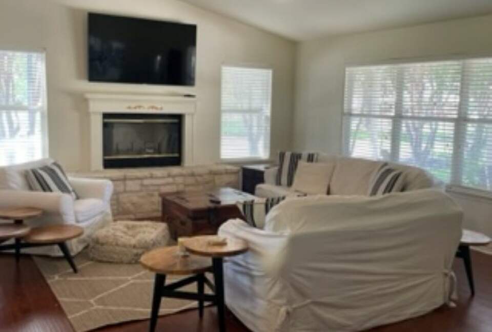 Lake Getaway - Burnet, Texas