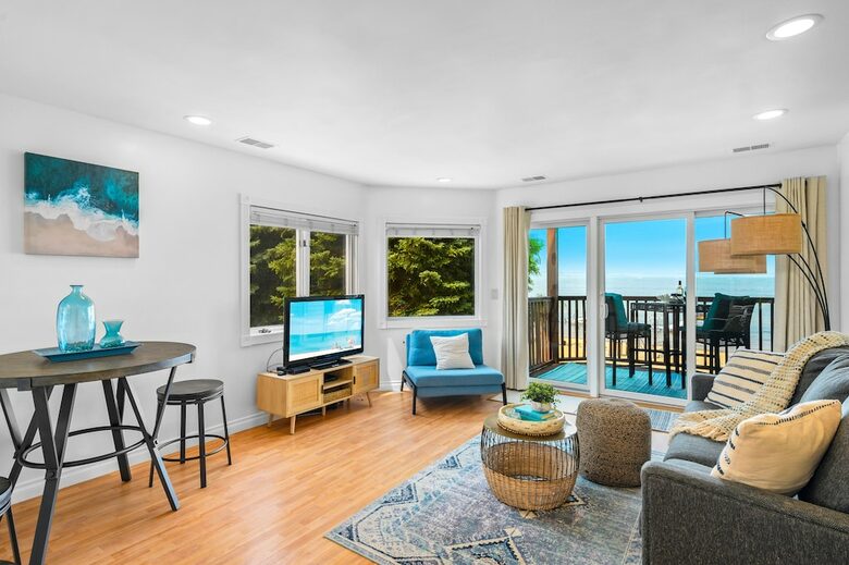 Summer Beach Getaway - Traverse City, Michigan