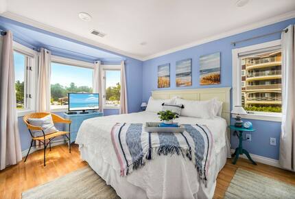 Summer Beach Getaway - Traverse City, Michigan