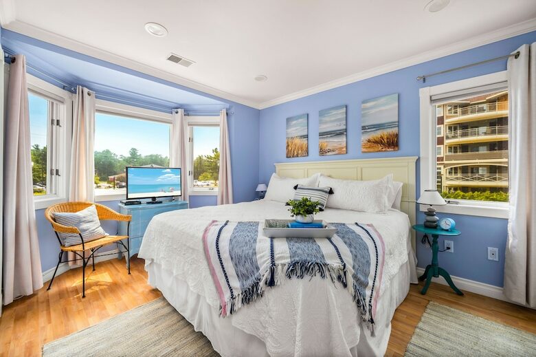 Summer Beach Getaway - Traverse City, Michigan