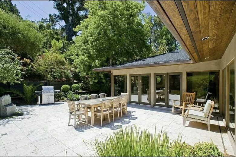 California Om, San Francisco Bay Area Getaway - Hillsborough, California