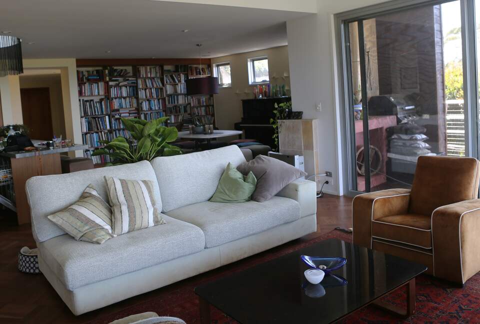 Byron Bay Coastal Home - Byron Bay, Australia