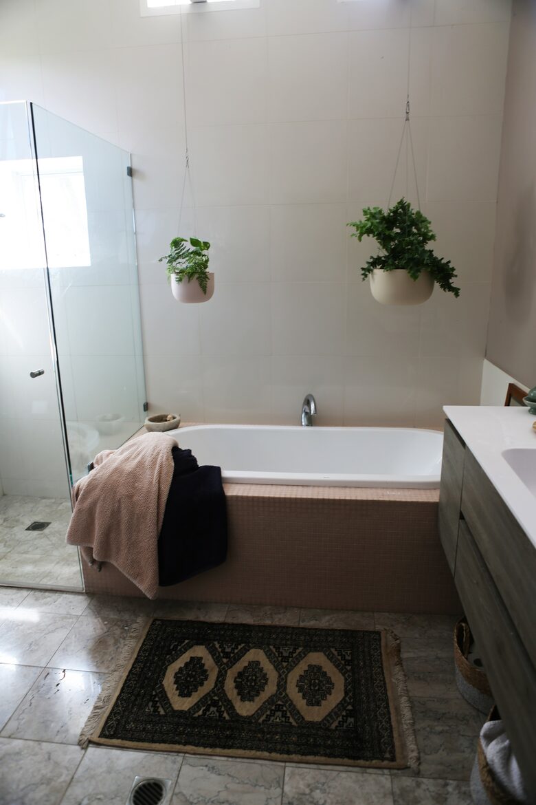 Master bedroom ensuite