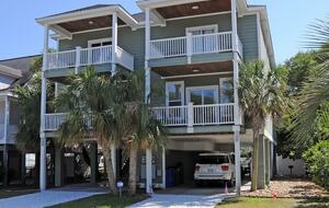 4 Bedroom/4.5 Bath-Beach House, Private Pool Steps from Beach - Surfside Beach, South Carolina