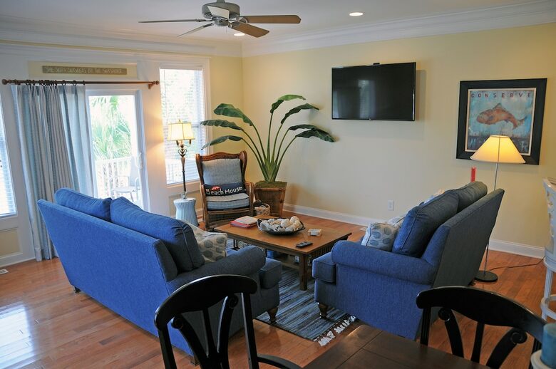 4 Bedroom/4.5 Bath-Beach House, Private Pool Steps from Beach - Surfside Beach, South Carolina