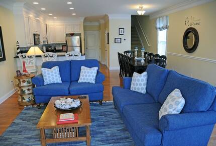 4 Bedroom/4.5 Bath-Beach House, Private Pool Steps from Beach - Surfside Beach, South Carolina