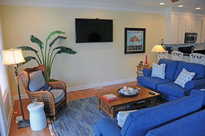 4 Bedroom/4.5 Bath-Beach House, Private Pool Steps from Beach - Surfside Beach, South Carolina