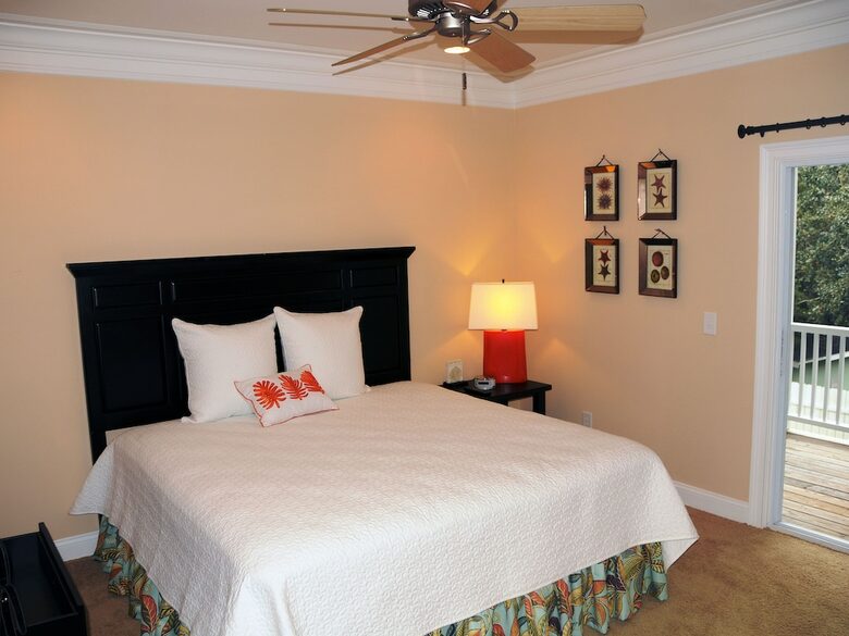 4 Bedroom/4.5 Bath-Beach House, Private Pool Steps from Beach - Surfside Beach, South Carolina