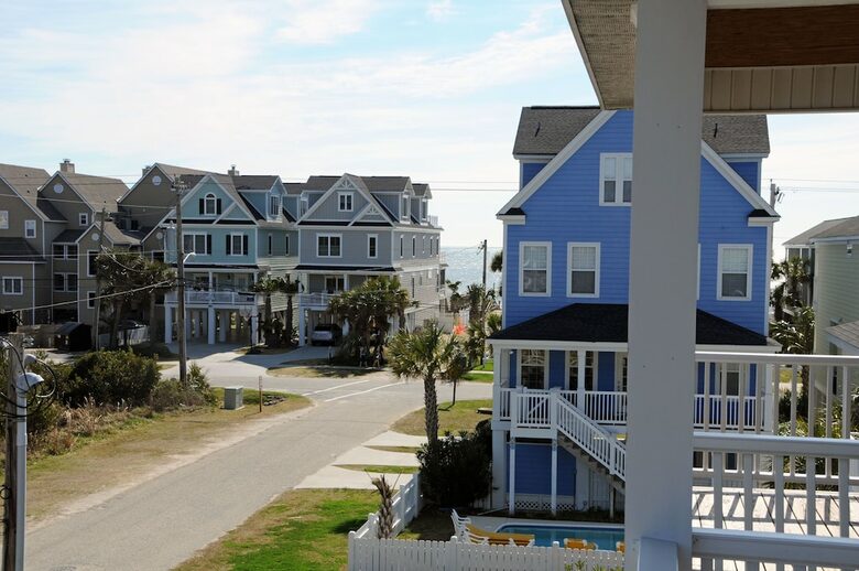 4 Bedroom/4.5 Bath-Beach House, Private Pool Steps from Beach - Surfside Beach, South Carolina