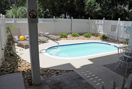 4 Bedroom/4.5 Bath-Beach House, Private Pool Steps from Beach - Surfside Beach, South Carolina