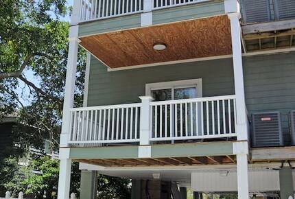 4 Bedroom/4.5 Bath-Beach House, Private Pool Steps from Beach - Surfside Beach, South Carolina