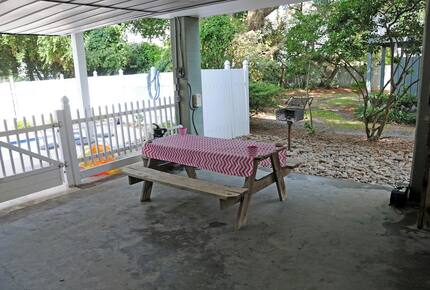 4 Bedroom/4.5 Bath-Beach House, Private Pool Steps from Beach - Surfside Beach, South Carolina