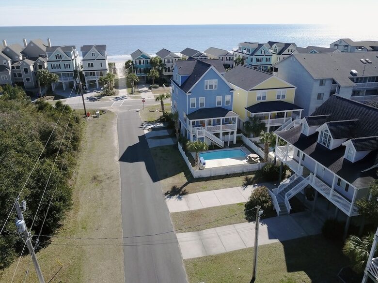 4 Bedroom/4.5 Bath-Beach House, Private Pool Steps from Beach - Surfside Beach, South Carolina