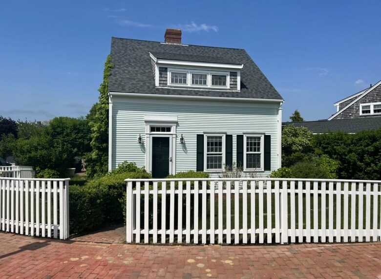 Charming Salt Box in Nantucket - Nantucket, Massachusetts