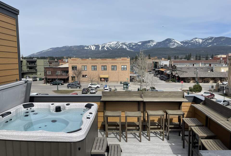 Luxury Penthouse with a Hot Tub on Central Ave - Whitefish, Montana