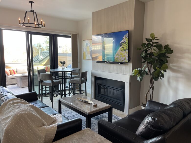 Luxury Penthouse with a Hot Tub on Central Ave - Whitefish, Montana